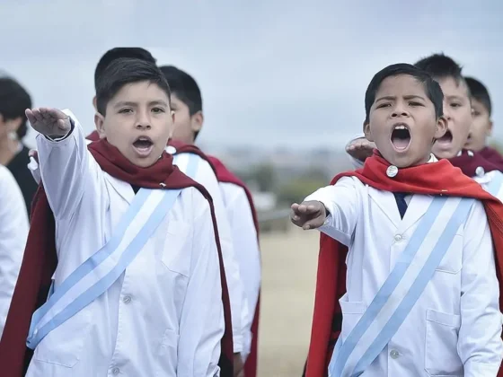 Miles de alumnos prometen lealtad a la Bandera: los actos que se realizan y dónde