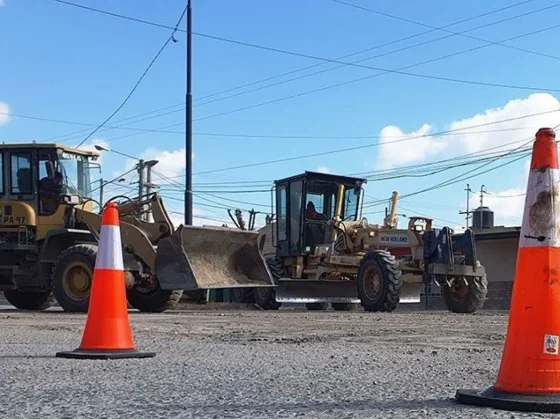 Se ejecuta la repavimentación de la avenida principal del barrio San Ignacio