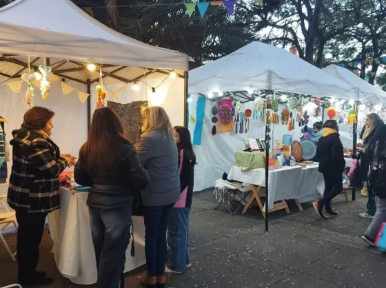 Los Paseos Artesanales funcionan de viernes a domingo por el receso invernal