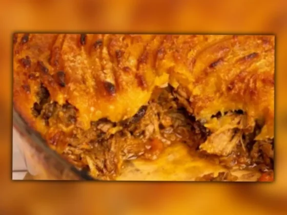 Cómo preparar esta receta de pastel de batata con bondiola desmechada