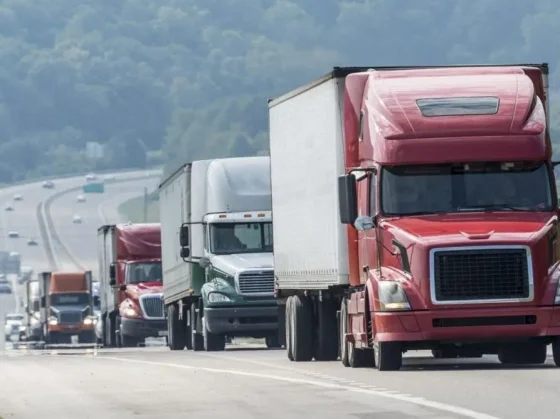 Dictarán una capacitación sobre cómo obtener la licencia para transporte de carga pesada