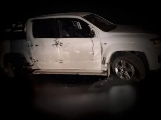 RUTA 9: Camión colisionó con una camioneta 4x4