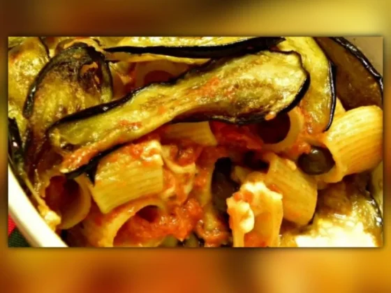 Cazuelitas de pasta mediterránea con berenjenas