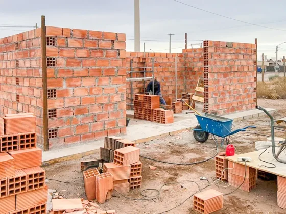 Piden juicio para acusado de ingresar en una obra y amenazar a un vecino