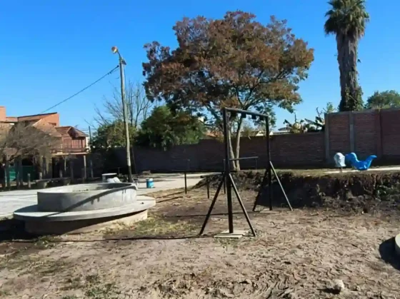 Avanza la construcción de una nueva plaza en el barrio Las Leñas 2