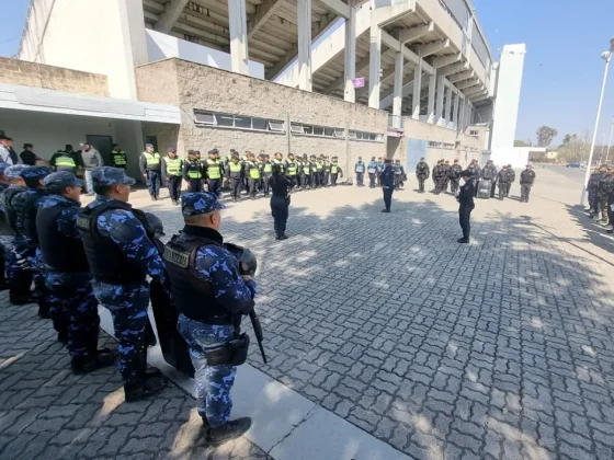 La Policía brindará seguridad en el encuentro futbolístico que se disputará en el estadio Martearena