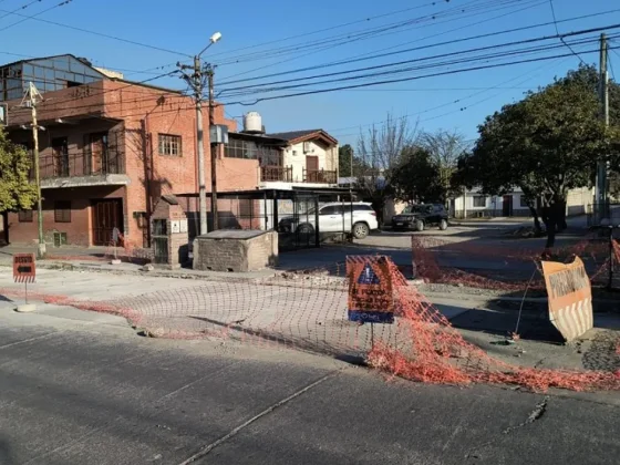 Ejecutaron tareas de hormigonado sobre calle Dean Funes