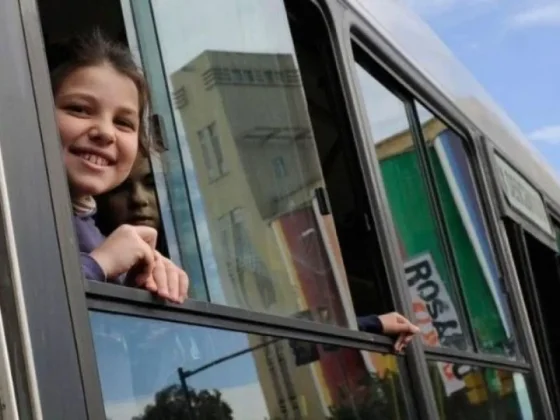 En su día, los niños viajarán sin cargo en SAETA