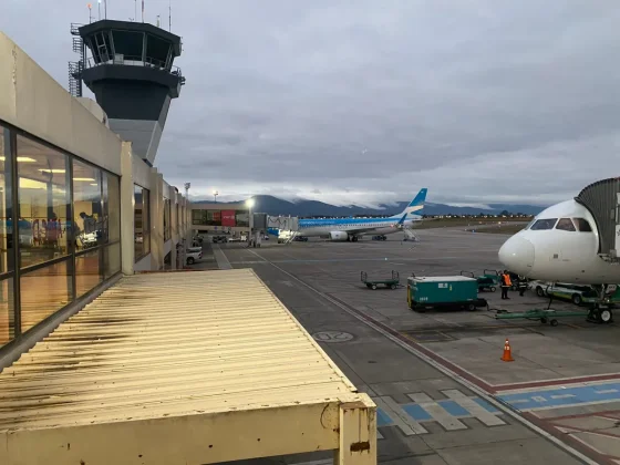 Demoras en los vuelos por asamblea de aeronáuticos