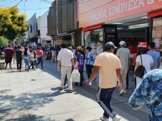 Trasladan el Día del Empleado de Comercio