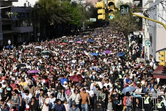 Unas 650 mil personas dijeron presente en la procesión del Señor y la Virgen del Milagro