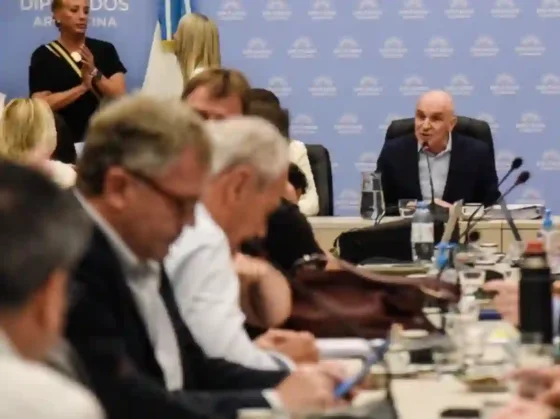Los diputados quieren que Luis Caputo vaya al Congreso a dar explicaciones sobre el Presupuesto 2025