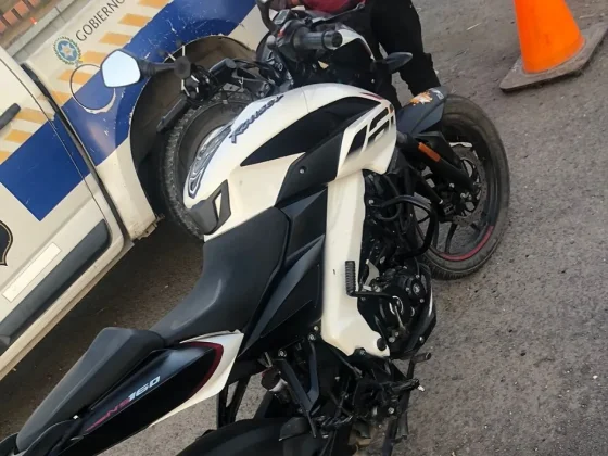 Policía Vial infraccionó a tres conductores por transporte ilegal de pasajeros
