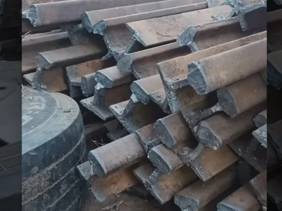 La Policía recuperó una importante cantidad de rieles de ferrocarril
