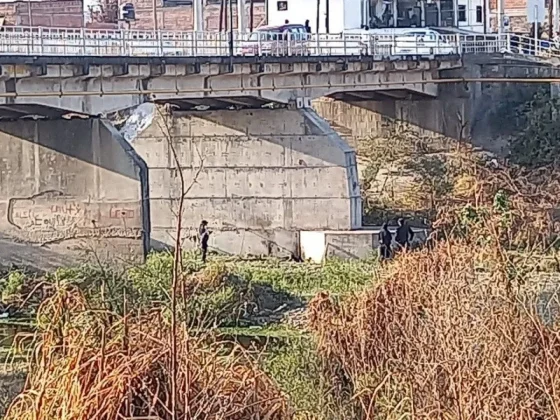 La UFEM investiga la muerte violenta de una joven mujer