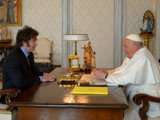 El papa Francisco criticó a Milei por el uso de gas pimienta en una manifestación