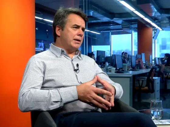 Así evoluciona la salud del periodista Tato Young luego de sufrir un ACV