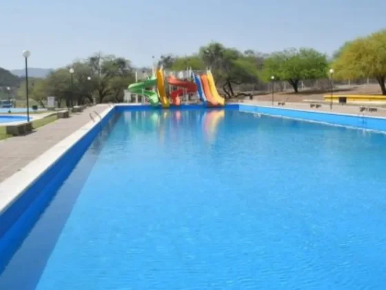 Hoy reabre sus puertas el Parque Acuático de Coronel Moldes
