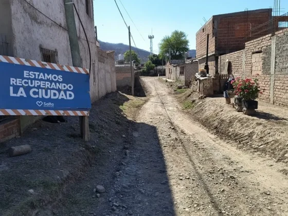 Continúa el acondicionamiento del canal Tinkunaku en barrio Autódromo
