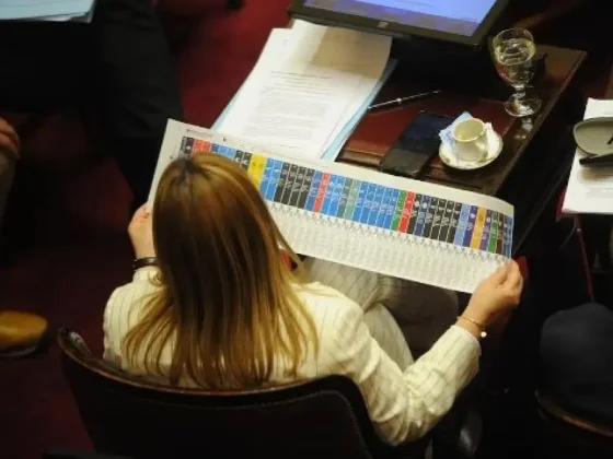 El oficialismo busca un dictamen exprés de Boleta Única de Papel sin tener claro el texto final