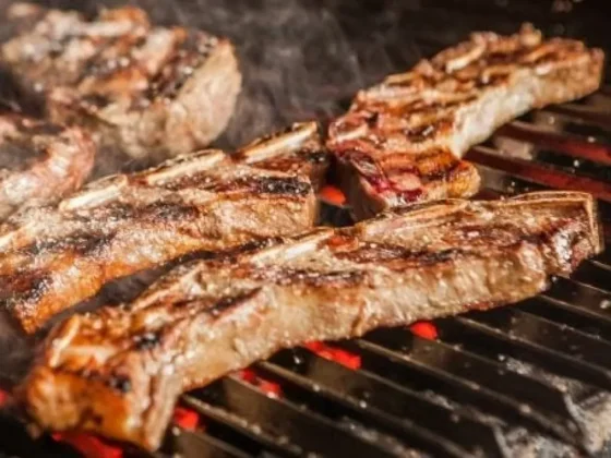 Asado: cómo lograr que los huesos de la costilla se salgan solos