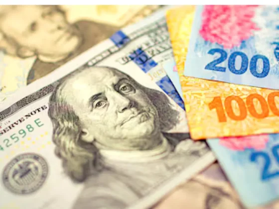 Dólar debajo de $1.200: ¿hora de comprar o de vender?