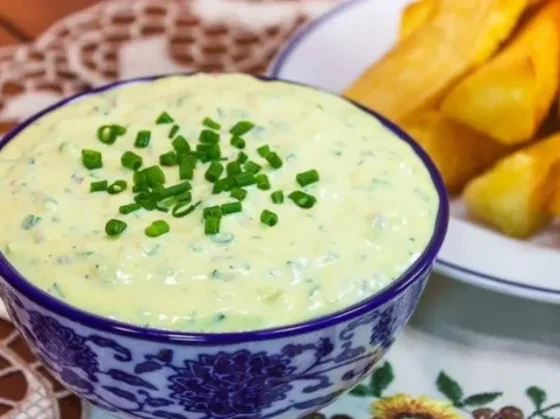 Receta de salsa tártara: un aderezo que combina con todo y lleva apenas 5 ingredientes
