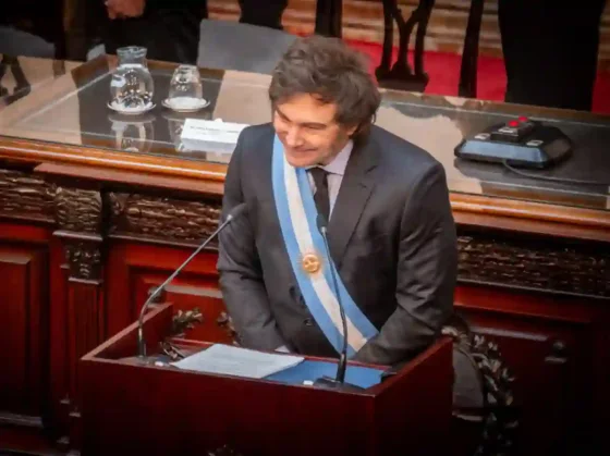 Tras el apoyo al veto, el Gobierno quiere organizar una cena con los gobernadores dialoguistas