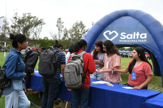 Más de 3000 personas participaron de la 3ra edición de la “Suelta de Libros”