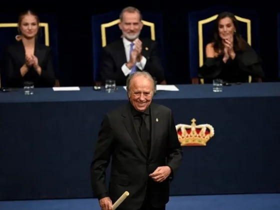 Joan Manuel Serrat recibió el Premio Princesa de Asturias