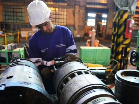 La mitad de los argentinos cree que es muy difícil encontrar un trabajo que les permita llegar a fin de mes