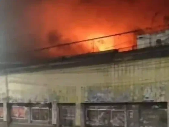 Se investiga el origen del incendio en el mercado municipal de Salta