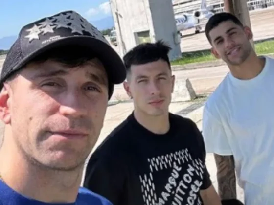 El Dibu Martínez se pierde el primer entrenamiento por estar varado en Brasil