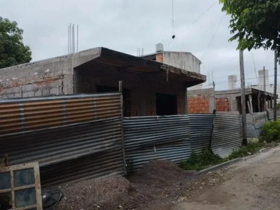 La Municipalidad multó y paralizó dos obras clandestinas en la ciudad