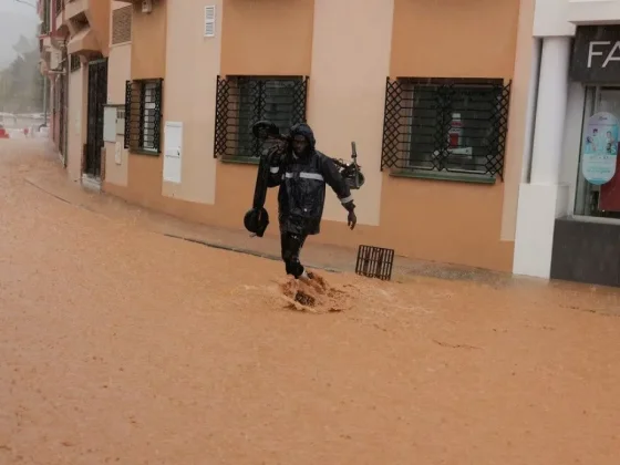 España: activan la alerta roja porque hay riesgo de lluvias torrenciales en el litoral de Valencia