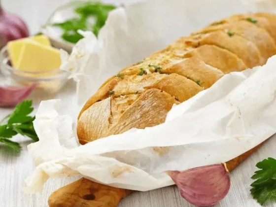 Pan de Ajo: una receta sencilla, sabrosa y económica que te salva en cualquier ocasión