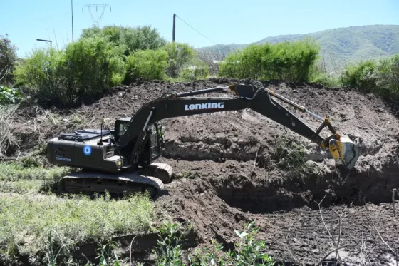Avanza la limpieza del canal pluvial Tinkunaku