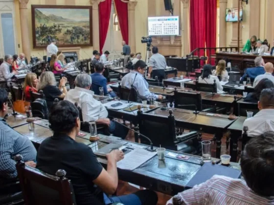 La ley para depurar docentes abusadores volvió al Senado