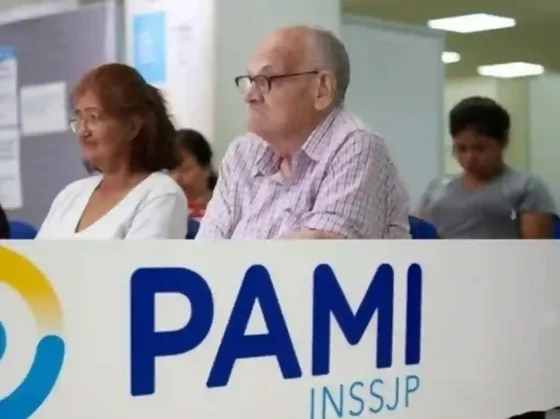 PAMI entrega una ayuda en diciembre a jubilados: cómo solicitarla