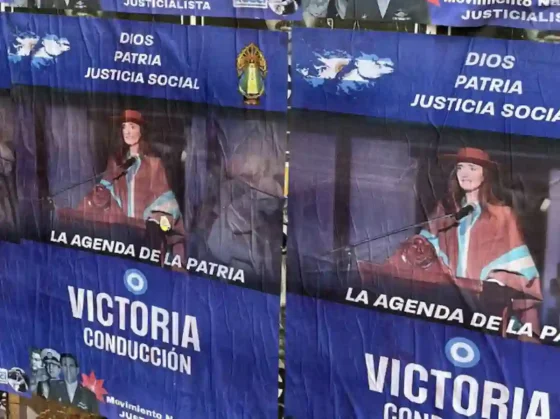 Aparecieron afiches de “Victoria Conducción” alrededor del Congreso