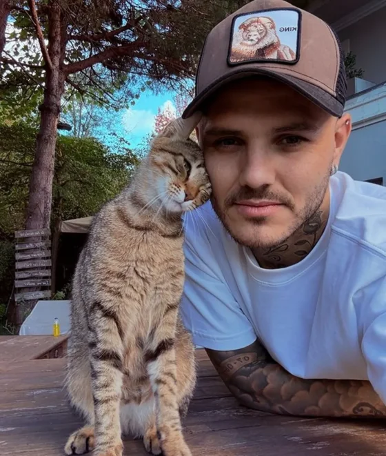 Detalles de la noche de pasión que paso Mauro Icardi con una reconocida actriz argentina  