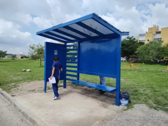 Ya se llevan reparados 200 paradores de colectivos
