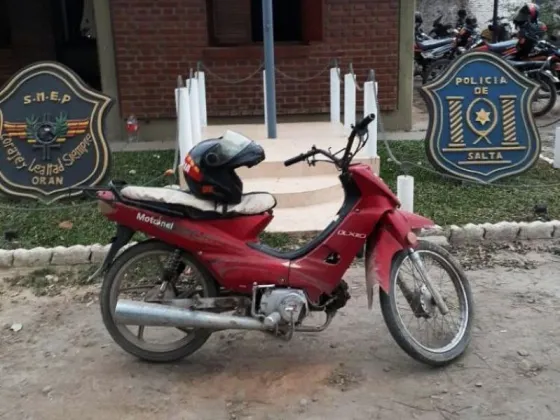 La policía logró recuperar cinco motos robadas y detuvo a sus conductores