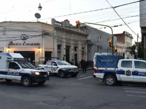 Tres personas son juzgadas tras la muerte de un hombre en el centro de la ciudad