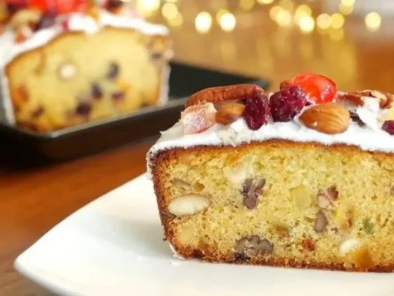 Budín navideño: la receta original de este infaltable en la mesa dulce de las fiestas