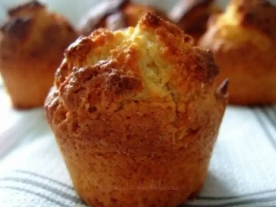 Muffins de coco proteicos sin harina ni azúcar: ideales para tu próxima merienda para comer sin culpa