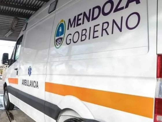Murió el empleado de un restaurante de Mendoza y sus compañeros debieron trabajar con el cuerpo allí
