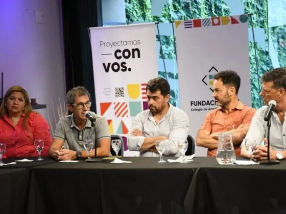 El intendente asistió al Conversatorio de actualización de los Códigos de Edificación y Planeamiento