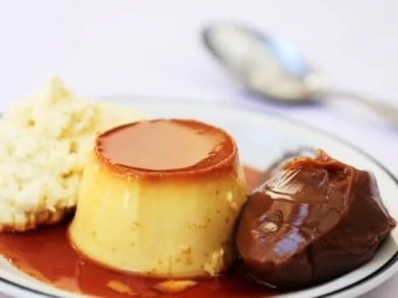 Flan casero, una receta clásica que no falla: ¿Cómo lo preferis con crema o dulce de leche?