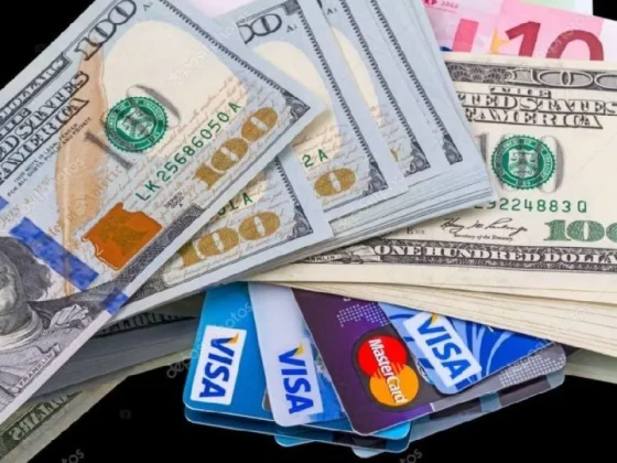 Fin del Impuesto País: cómo conviene pagar los gastos en el exterior